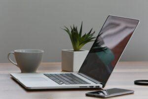 <strong>Why business series Laptops are better than home series Laptops?</strong>